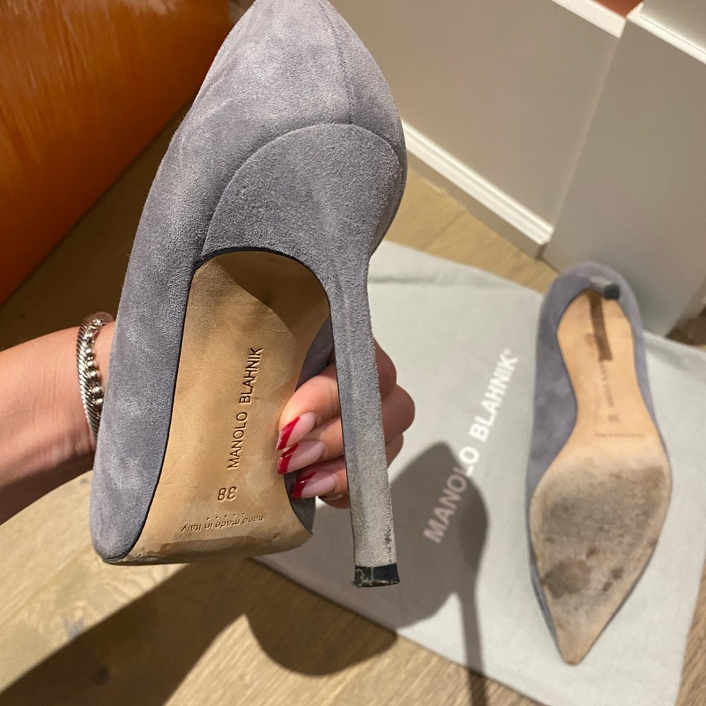 Manolo Blahnik Gray Suede Pumps - Picture 7 of 15
